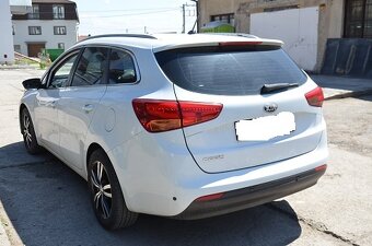 Kia Ceed sporty wagon 1.4 CVVT, 73 kW, M6, havarovaná - 7