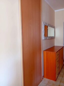 Ponúkam na prenájom príjemný, slnečný 1,5 izbový byt, blíz - 7