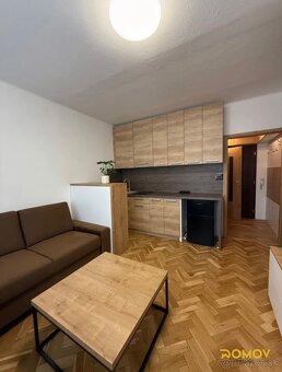 Prenájom - garsónka v bezpeostrednom centre Topoľčian - 7