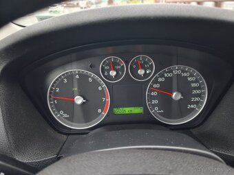 Ponúkam na predaj Ford Focus 2 1.6 benzín-plyn. - 7