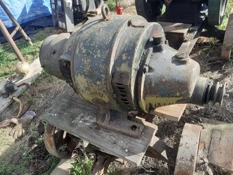 Dynamo - Generátor  dva kusy - 7