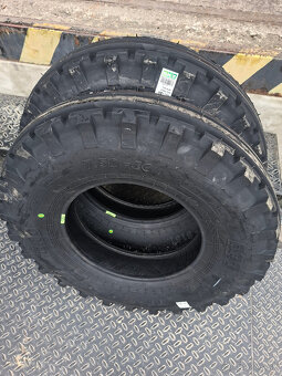 Traktorova pneumatika,plast guma traktor Zetor - 7