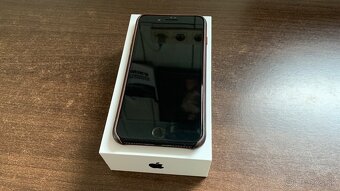 Predám iPhone 7 plus 128GB Black - 7