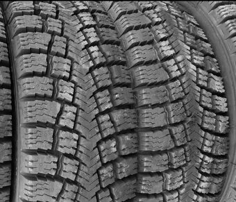 DUSTER 35eur plechový disk ORIGINÁL Renault Veľkosť disku 16 - 7