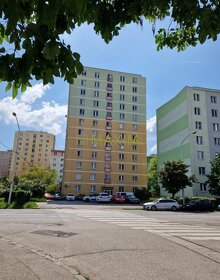 Vo vyhľadávanej časti Nové Mesto 4 izbový byt na ul. Čsl.par - 7