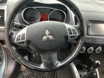 OUTLANDER r.v. 2008 - 7