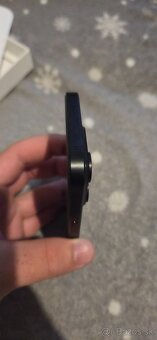 iPhone 15 pro 128GB Black Titanium - 7