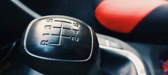 HYUNDAI i30 1,4benzin - 7