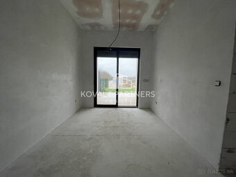 Novostavba 4 izbového rodinného domu v Klasove - 7