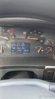 Volvo fm410 4x2 odtahovy special - 7