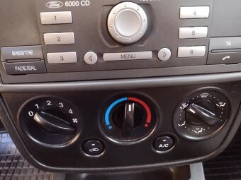 Ford Fiesta 1,25i 16V Duratec 2008. - 7