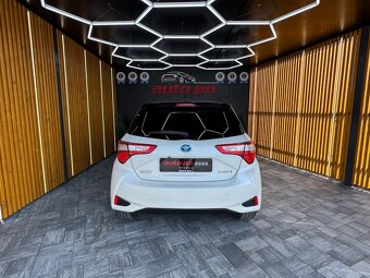 Toyota Yaris 1.5 Hybrid Selection e-CVT - 7