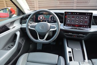 Volkswagen Passat Variant 2.0TDI 110KW DSG AUTOÚVER OD 0% - 7