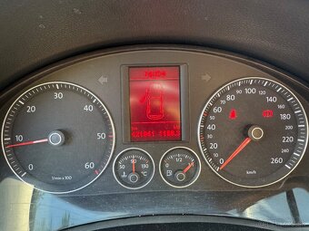 VW Golf 5 Variant 1,9 77KW 2009 - 7