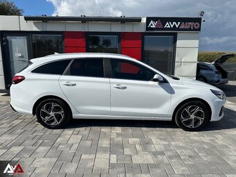 Hyundai i30 CW 1.6 CRDi Family, v Záruke, Pôvodný lak, SR - 7