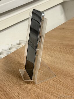 Dobrý deň Ponúkam na predaj Samsung Z Flip 5 512GB Mint - 7