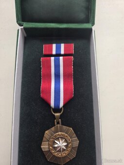 Medaile "Za věrnost" II. stupně (Policie České republiky) - 7