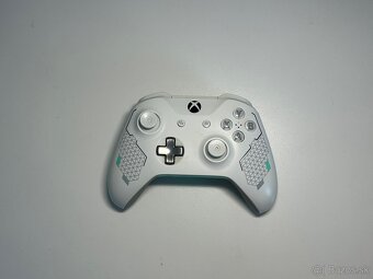 Xbox One X 1TB + 2 ovládače + Xbox účet s hrami - 7