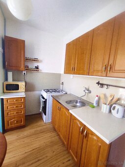 Prenájom 1-izbového bytu – 41 m², tichá lokalita - 7