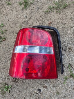 Predám zadné svetlá na Volkswagen Touran mk1 mk2 - 7