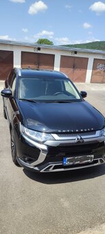 Mitsubishi Outlander - 7