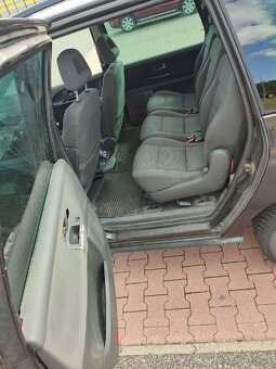 Sharan 1.9tdi 96kw cena pevna - 7