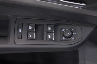 Volkswagen Golf 8 Variant 2.0 TDI 110kW DSG automat - 7