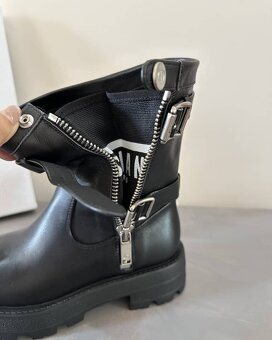 Christian Dior - 7