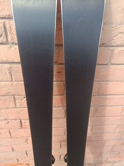 Používané lyže lyže ATOMIC REDSTER SC 154 cm TOP stav - 7