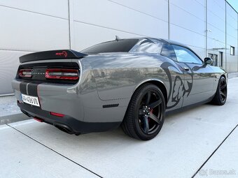 Dodge Challenger SRT Hellcat 6.2 V8 – 717 P - 7
