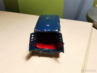 Corgi toys Police Austin - 7