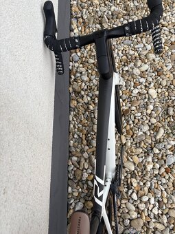 Scott Addict RC 10 pearl white 2021 - 7