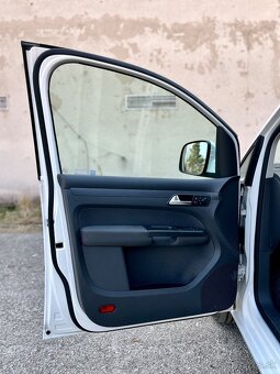 Volkswagen Caddy 2.0 CNG EcoFuel | 2015 | 186 000 | 80 kW - 7