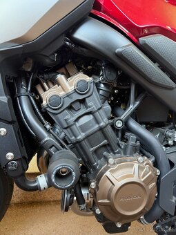 Honda CB650R - 7