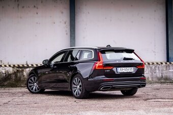 Volvo V60 T6 Recharge AWD A/T, Full LED, Ťažné - ODPOČET DPH - 7