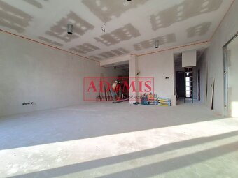 ADOMIS - predám rodinný dom Ruskov, 650m2, 3x kúpelňa,120m2  - 7