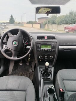 Rozpredám octaviu - 7