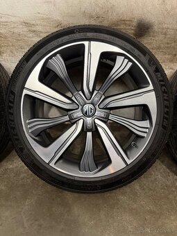 Letná sada 5x120 R19 , 235/45/19 MG Marvel - 7