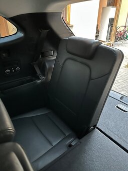 Hyundai Grand Santa Fe - 7