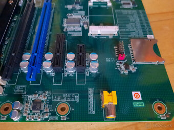 Vyvojova doska SOM-DB5800 rev. A2 + COM Express mod. + riser - 7