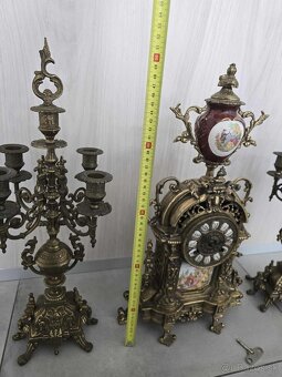 Krasne bronzove krbove hodiny...cislo 17 - 7