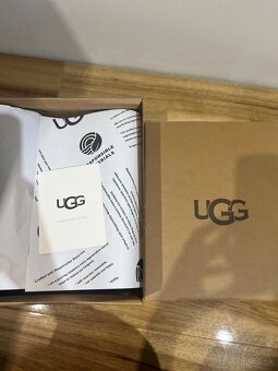 UGG čižmy vo farbe Coffee - 7