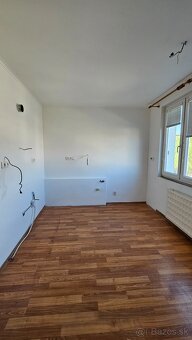 2i zariadený byt s balkónom, centrum Prievidza - 7