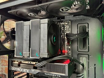 Ryzen 7 7800X3D\32GB\RTX 4070\SSD\1000W Zdroj - 7