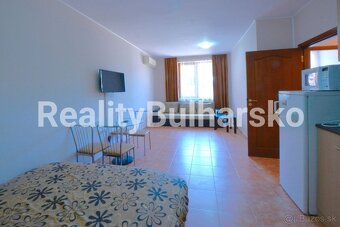 Apartmán 2+kk s balkonem v rezidenčním komplexu s bazénem - 7
