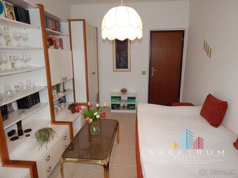 EXKLUZÍVNE-SPEKTRUM REALITY- Na Predaj 2-izbový byt, 50 m2 s - 7