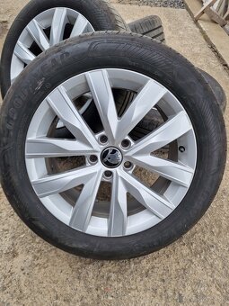 Vw R17 215/55 - 7