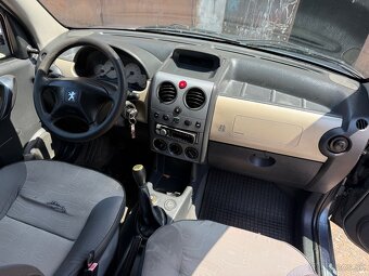 Peugeot Partner 1.4 benzín 5 miestne - 7