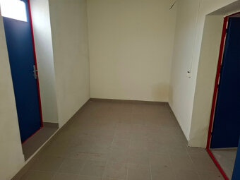 Prenájom skladových / výrobných hál Nitra - 7