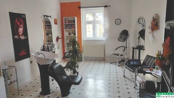 Polyfunkčný dom pri fontáne v srdci Brezovej, bývanie i podn - 7